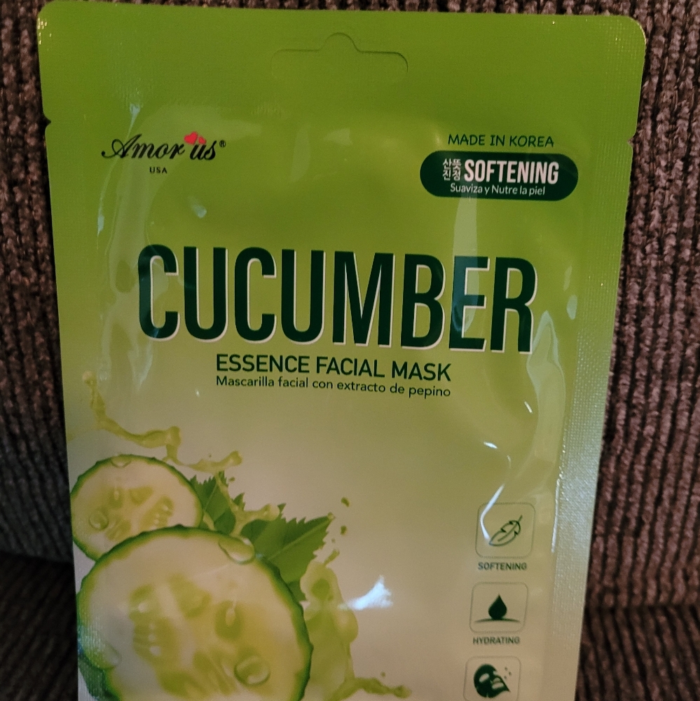 Aloe Vera, Cucumber, and Collagen Masks